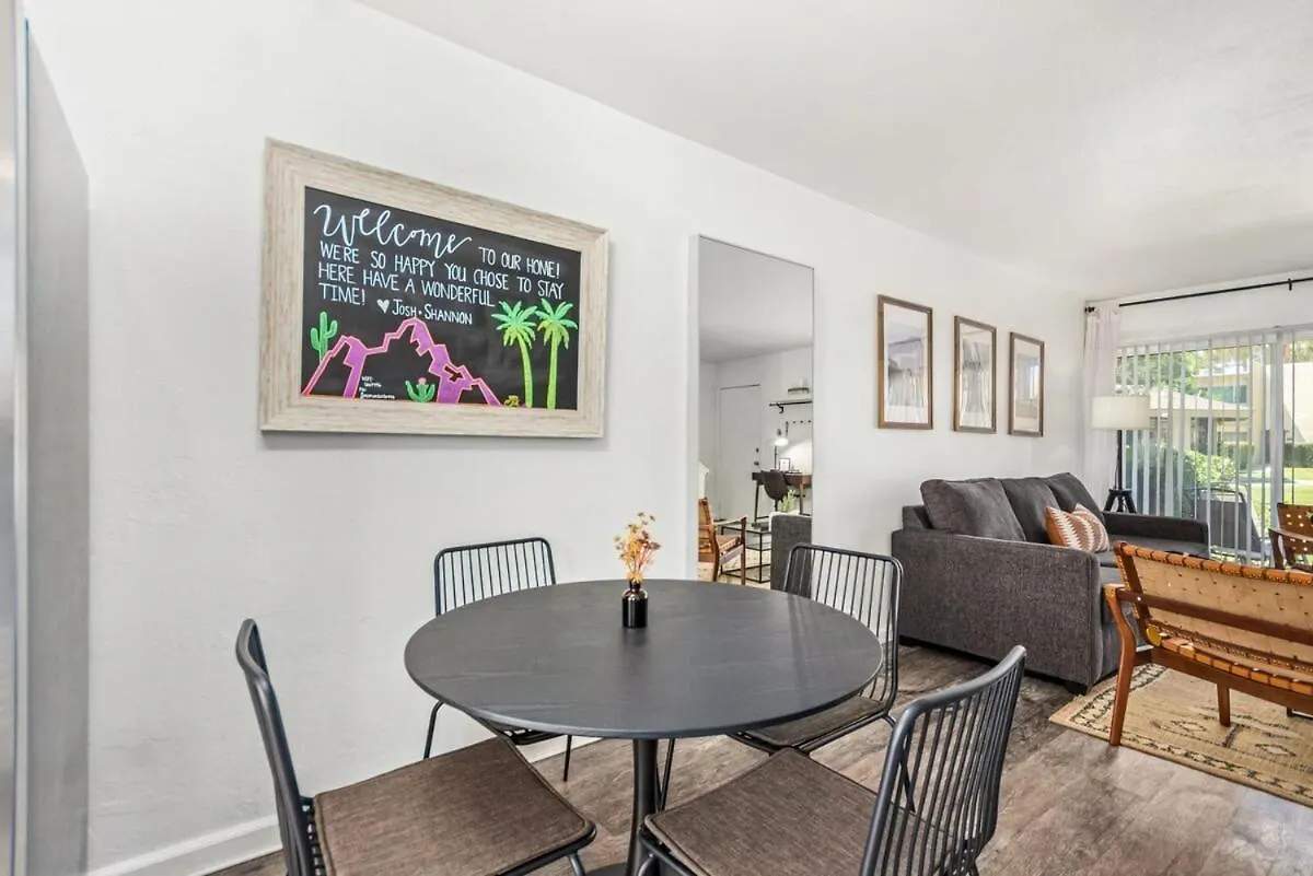 Camelback 446 At Fashion Square Villa Scottsdale